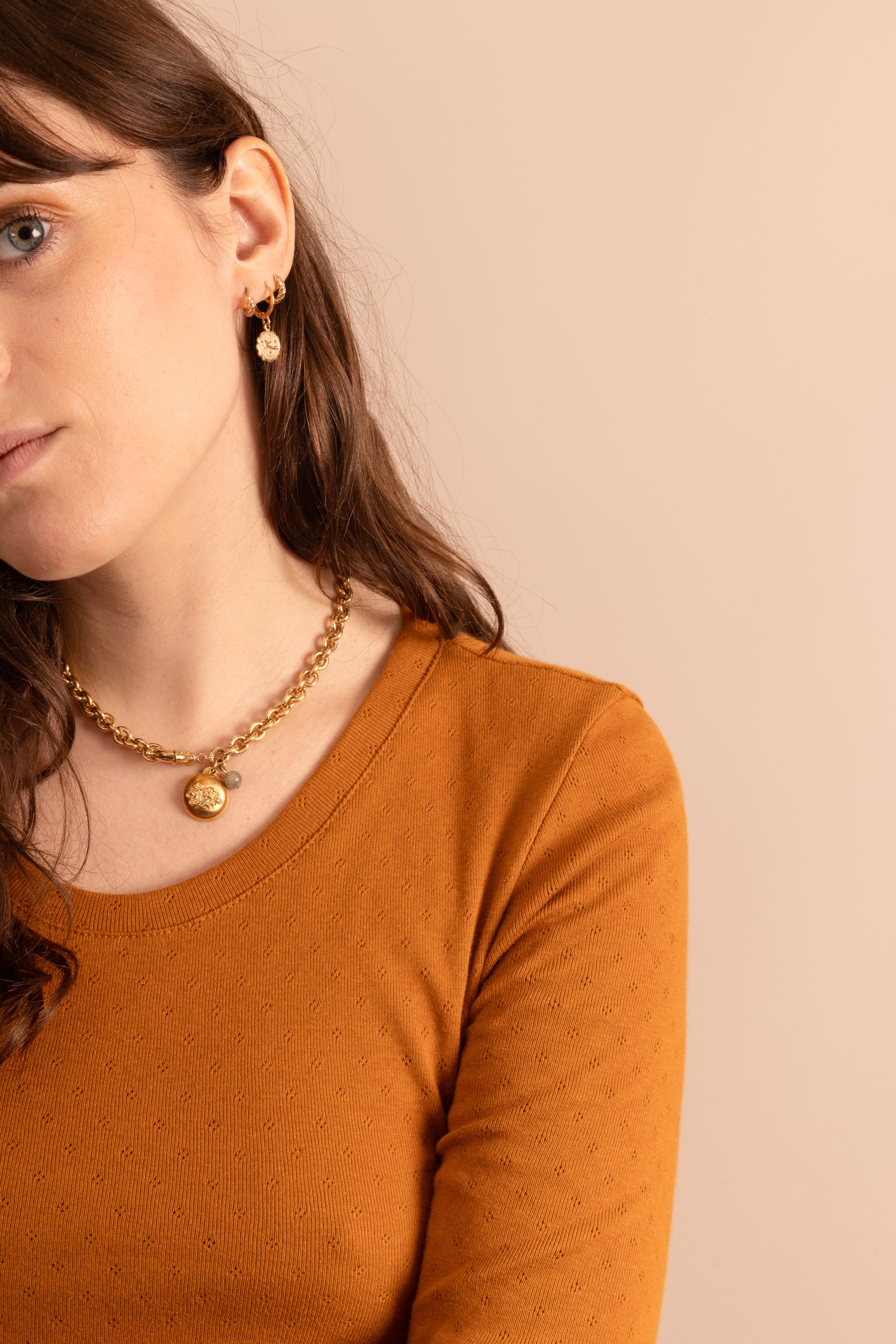 Sous-pull ajouré caramel